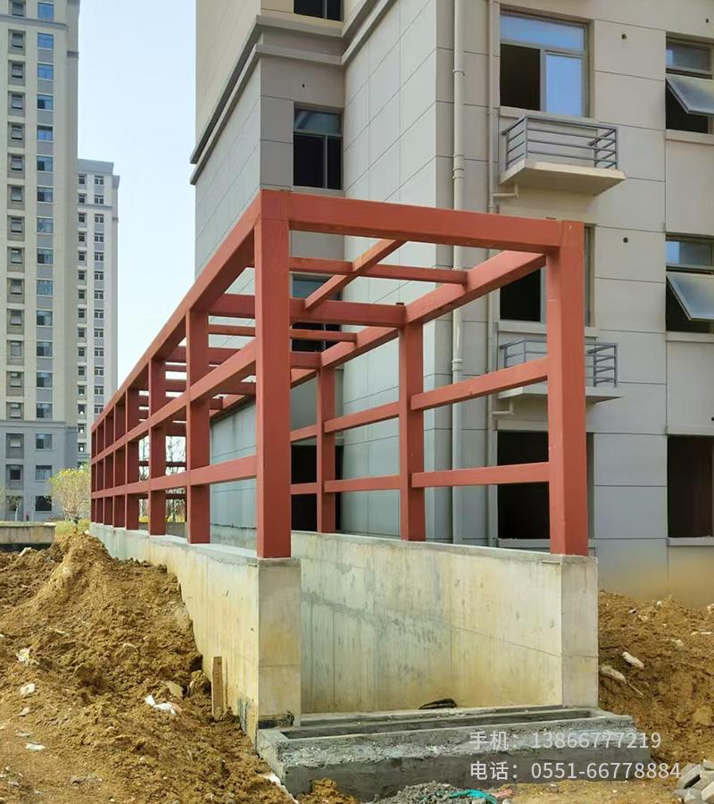 地下室入庫雨棚